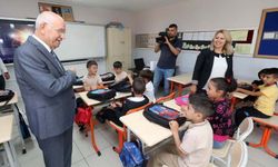Yenimahalle Belediyesi’nden kırtasiye yardımı