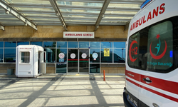 Bıçaklı saldırıya uğrayan genç kız, Ankara'ya sevk edildi