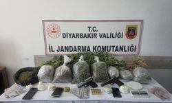 Diyarbakır'da jandarma ekiplerinden büyük operasyon