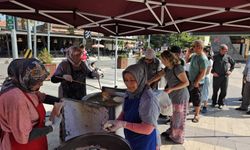 Afetlerden korunmak için lokma dağıttılar!