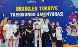 Afyonkarahisar’ın minik taekwondo gururları Ankara’dan dereceyle döndü