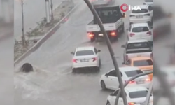 Ankara'da yağış trafiği olumsuz etkiledi
