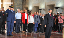 Ankara'daki Balıkesirlilerden Ata'ya anlamlı ziyaret! Kurtuluşun 103. yılında Anıtkabir'de duygu dolu anlar yaşandı