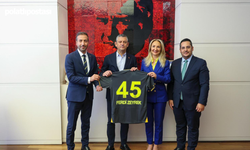 Ankaragücü kulüp yönetimi, CHP Lideri Özgür Özel'i ziyaret etti