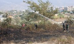Bahçede çıkan yangına ekipler tarafından hızlı müdahale