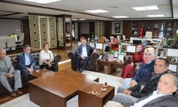 Başkan Demirbaş, huzurevi sakinlerini makamında ağırladı