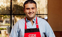 CZN Burak, Burak Özçivit’in lüks otomobilini satın aldı