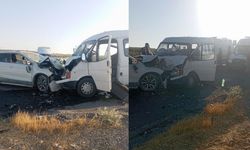 Tarım işçilerini taşıyan minibüs ile otomobil çarpıştı: Yaralılar var