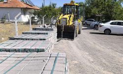 Kalecik’te kilit taşı serim çalışmaları devam ediyor