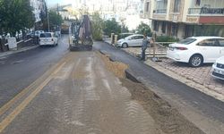 Mamak Belediyesi ekipleri, sağanak yağışta caddelere indi