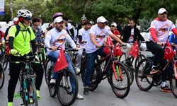 Mamak Belediye Başkanı vatandaşlar ile bisiklet sürdü