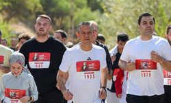 Özgür Özel, Ankara’da 102'nci yıl koşusuna katıldı