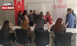 Polatlılı genç kızlar, geleneksel "Ebru Sanatı" ile tanıştı!
