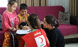 Türk Kızılay’dan depremzede öğrencilere 7 bin 107 kırtasiye desteği