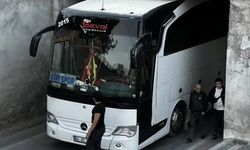 Ağrı 1970 SK takım otobüsünün zor anları! Deplasman yolunda alt geçide sıkıştı