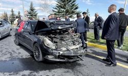 Yavuz Ağıralioğlu'nun konvoyu kaza yaptı