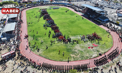 Binlerce Polatlılı Cumhuriyet Bayramı’nda stadyumu doldurdu
