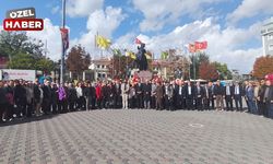 CHP Polatlı İlçe Başkanlığı, çelenk sunma töreni düzenledi