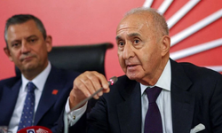 CHP Eski Genel Başkanı Hikmet Çetin hastaneye kaldırıldı!