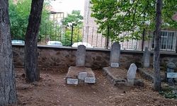 Bu kadarı pes dedirtti: Camiye ve evliya kabirlerine hasar verildi