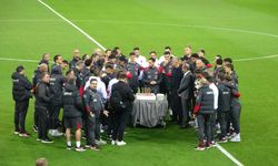 Hakan Çalhanoğlu'na sürpriz