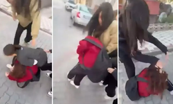 Okul çıkışında şok olay: Kız öğrenciler birbirine girdi!