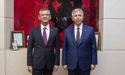 Özgür Özel ve Mansur Yavaş, Meclis’te buluştu