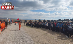 Polatlılı öğrenciler kışlada en yeni tankları ve silahları yakından incelediler