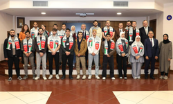 Rektör Ünüvar, Filistinli öğrencilerle bir araya geldi
