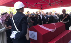 Silahlı saldırıda şehit düşen polis memuru, son yolculuğuna uğurlandı