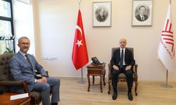 Ukrayna’nın Ankara Büyükelçisi Dzhelialov, YÖK Başkanı Özvar’ı ziyaret etti