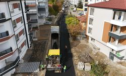 Akyurt Belediyesi Yıldırım Mahallesi'nde asfalt serim çalışmalarını sürdürüyor