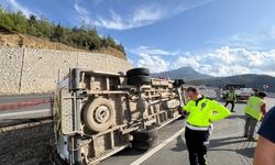 Yolcu minibüsü şarampole devrildi: Çok sayıda yaralı var!