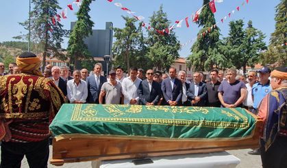 Ankara onu yalnız bırakmadı! Belediye Başkanı Demirbaş son yolculuğuna uğurlandı