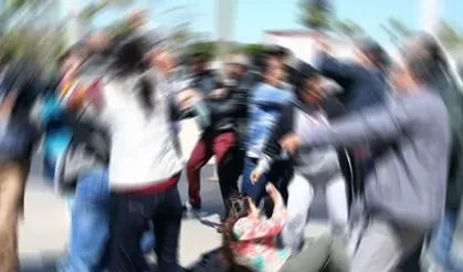Ankara’da sokak ortasında kavga