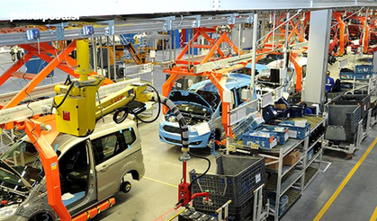 Otomotiv Devinden Flaş Karar: 90 Bin Aracını Geri Çağırdı