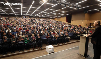 "Etekler ve Pantolonlar" Yenimahalle'de Sahne Tozu Duman Etti