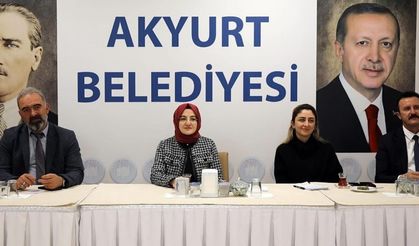 Akyurt Başkanı Ayık, gençlerle bir araya geldi