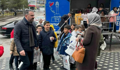 Pursaklar Belediyesi'nden her Cuma sabahı sıcak çorba ikramı
