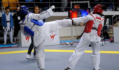 Türkiye Gençler Tekvando Şampiyonası'nda Kızılcahamam'dan iki sporcu yer aldı