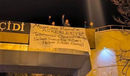 Ankaralı öğrencilerden dikkat çeken pankart