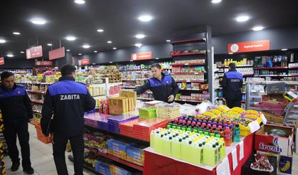 Akyurt zabıtası iş başında! Bayram öncesi marketler denetlendi