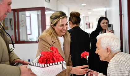 Bayram geleneği yaşatıldı: Elmadağ'da yaşlılar ziyaret edildi