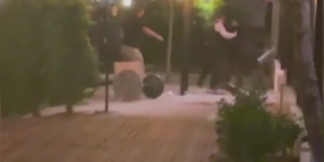Ankara'da bıçaklı kavga kameralara yansıdı