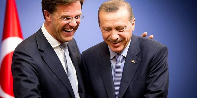 Başbakan Rutte’den Cumhurbaşkanı Erdoğan’a tebrik