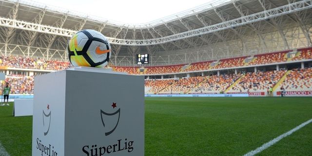 Süper Lig ekibinde flaş ayrılık