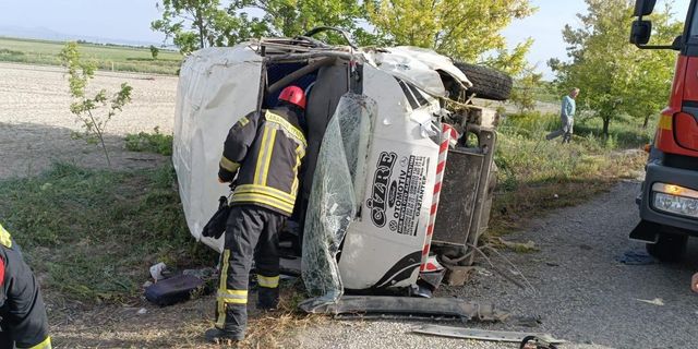 Tarım işçilerini taşıyan minibüs facia yaşadı!