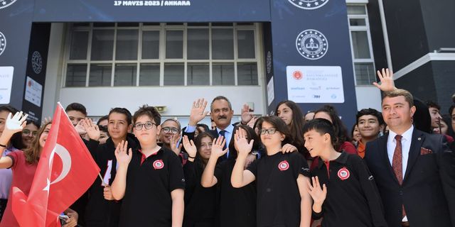 Türkiye’nin alanındaki ilk meslek lisesi açılışı gerçekleşti