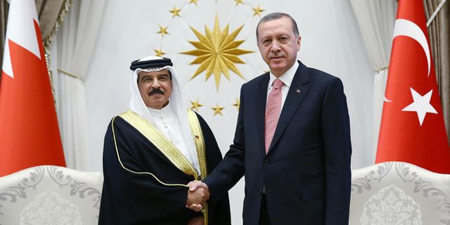 Bahreyn Kralı el- Halife Cumhurbaşkanı Erdoğan'a tebrik