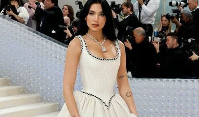 Dua Lipa, 115 milyon sterlinlik servetiyle zenginler listesinde yer aldı